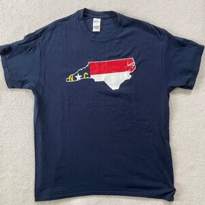 Gildan Mens Large T-shirt Navy Blue North Carolina State Flag Graphic T Outline